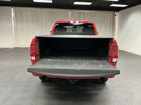 Used 2018 RAM 1500 Express AWD/4WD image 25