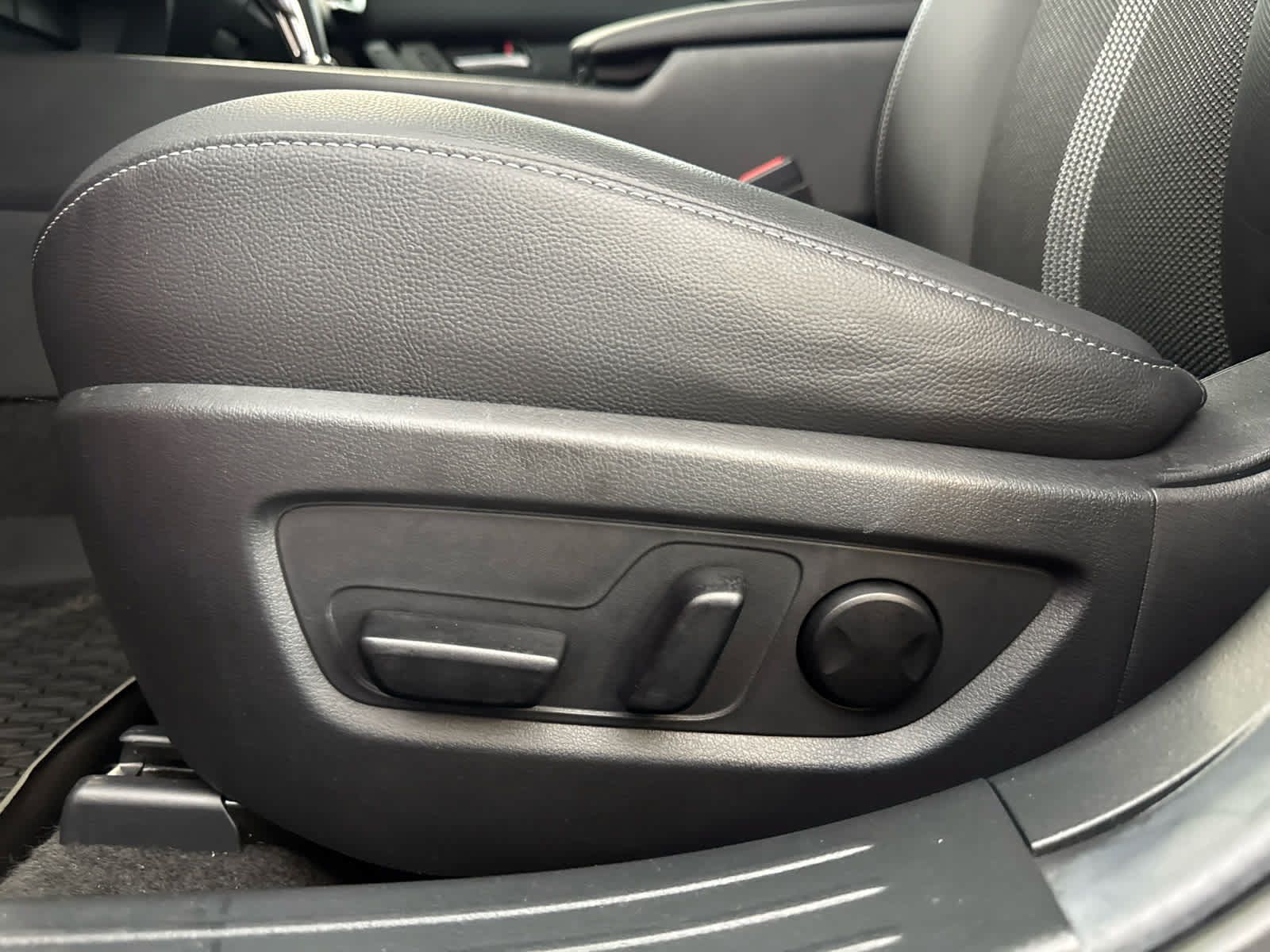 Used 2024 MAZDA CX-50 AWD 2.5 S w/ Weather Package image 24