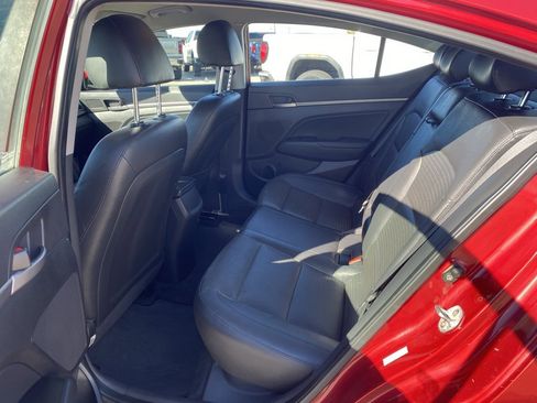 Used 2017 Hyundai Elantra Limited image 13