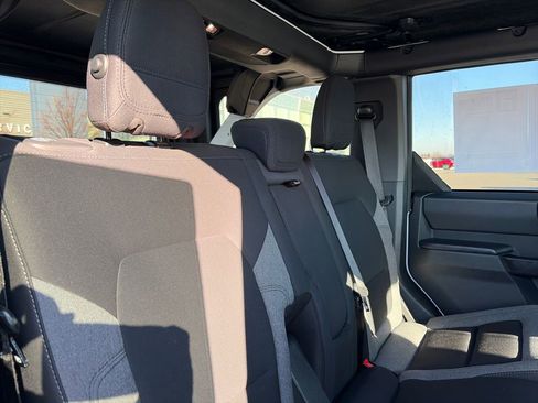 Used 2025 Ford Bronco Big Bend image 35