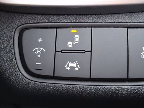 Used 2019 Kia Sorento EX image 22