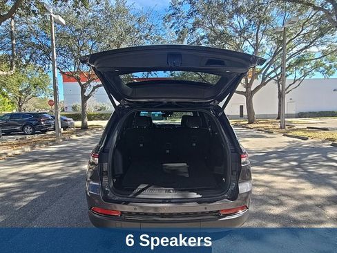 Used 2024 Jeep Grand Cherokee Altitude image 8