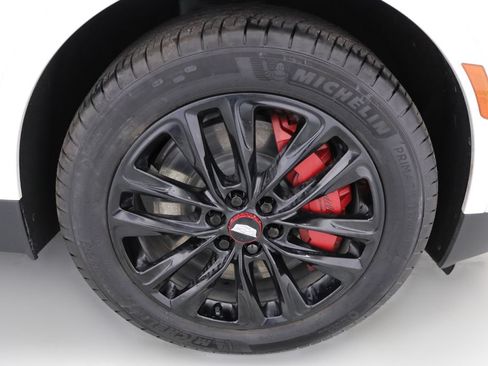 Used 2025 Cadillac XT5 Sportv w/ LPO, Red Accent Package AWD/4WD image 22