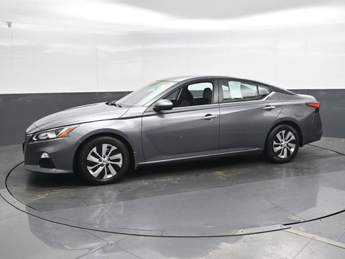 Used 2020 Nissan Altima 2.5 S FWD image 9