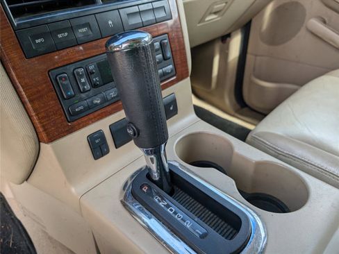 Used 2006 Ford Explorer Eddie Bauer RWD image 18