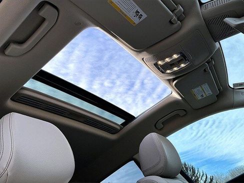 Used 2020 Mercedes-Benz GLS 450 4MATIC image 31