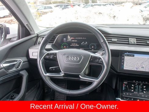 Used 2021 Audi e-tron Premium Plus w/ Premium Plus Package image 14