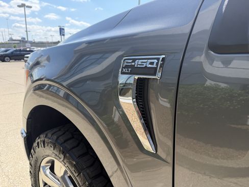 Used 2022 Ford F150 XLT w/ Equipment Group 302A High AWD/4WD image 15