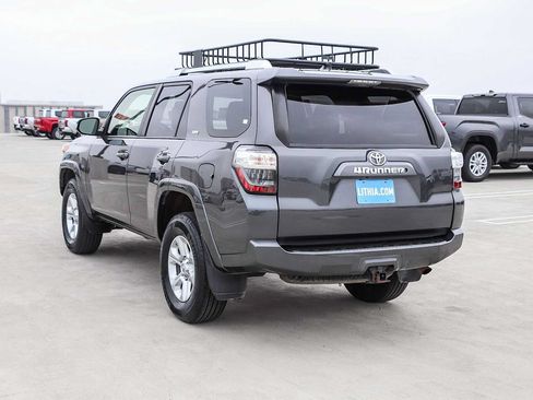 Used 2018 Toyota 4Runner SR5 Premium AWD/4WD image 8
