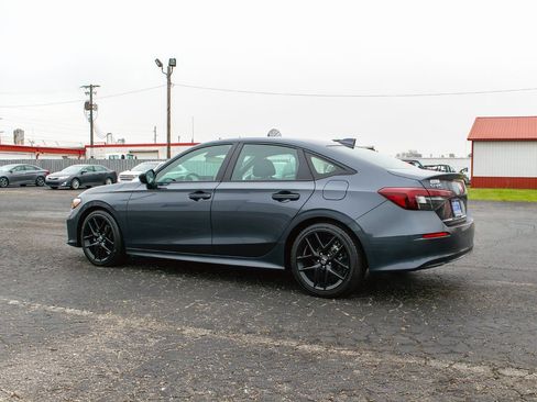 Used 2025 Honda Civic Sport image 6