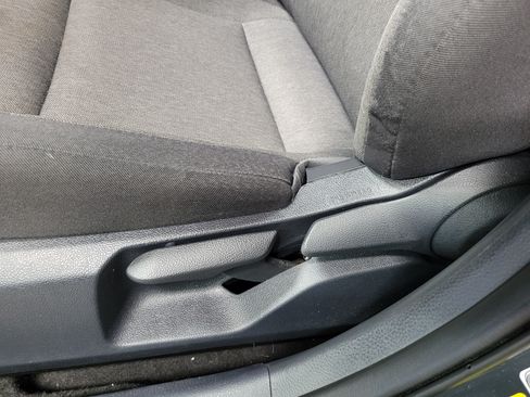Used 2025 Toyota Camry LE FWD image 21