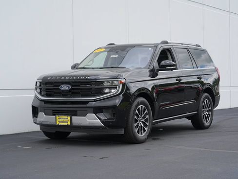 Used 2025 Ford Expedition Platinum AWD/4WD image 7