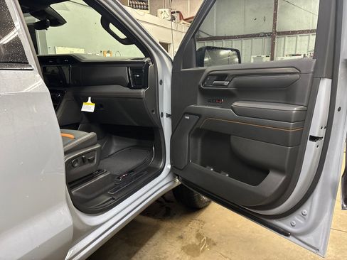 Certified 2025 GMC Sierra 1500 AT4 w/ AT4 Premium Package image 45