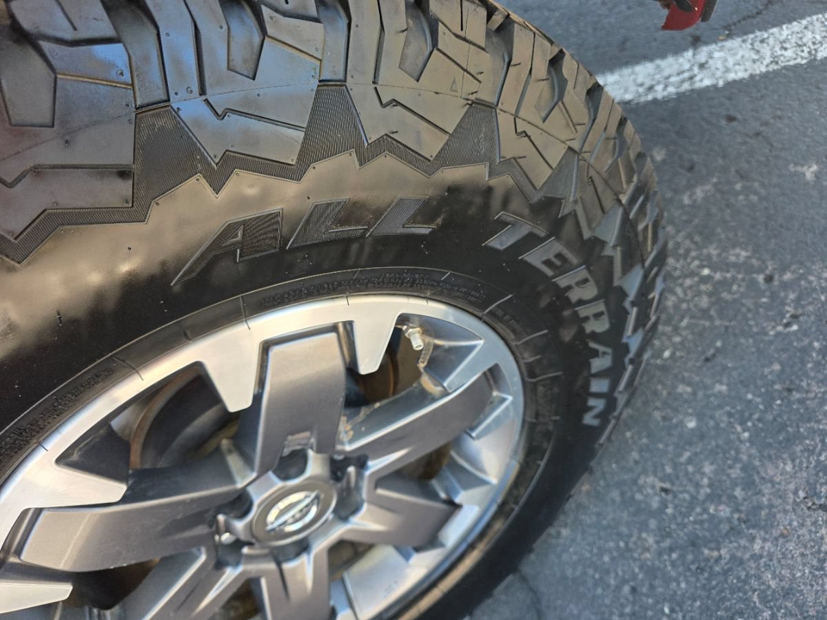 Used 2014 Nissan Frontier Desert Runner RWD image 8