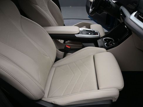 Used 2023 BMW X1 xDrive28i w/ M Sport Package AWD/4WD image 21