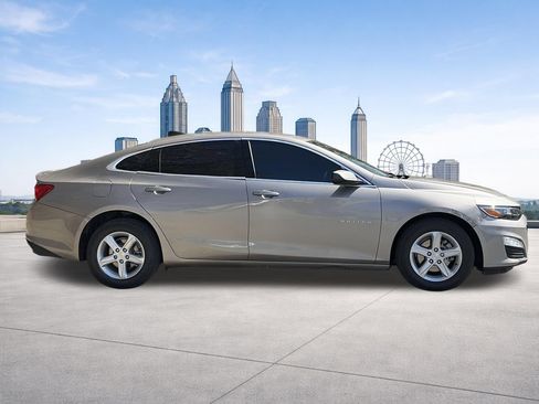 Used 2025 Chevrolet Malibu LS FWD image 6