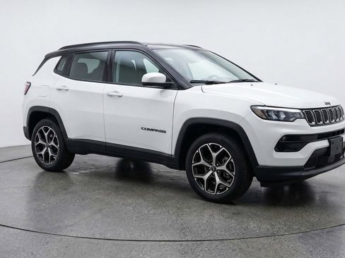 Used 2025 Jeep Compass Limited image 1