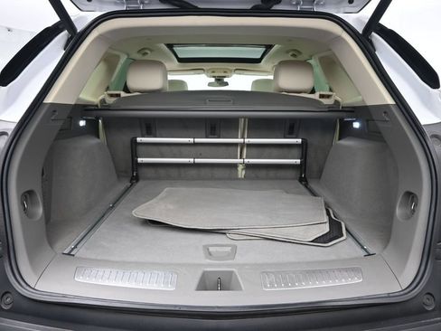 Used 2024 Cadillac XT5 Premium Luxury w/ LPO, Floor Liner Package AWD/4WD image 27