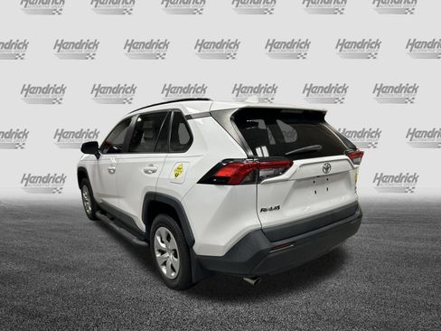 Used 2021 Toyota RAV4 LE AWD/4WD image 9