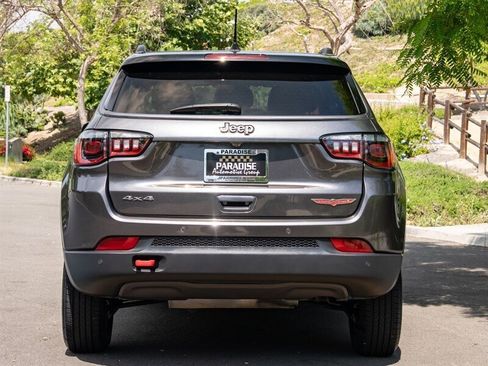 Used 2021 Jeep Compass Trailhawk image 6