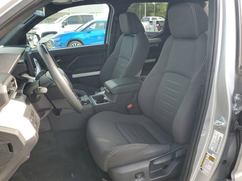 Used 2024 Toyota Tacoma TRD Off-Road image 18