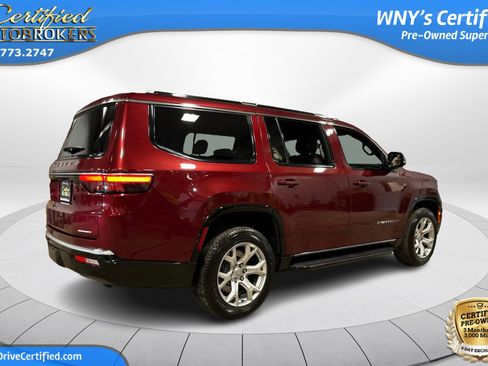 Used 2022 Jeep Wagoneer Series II image 7