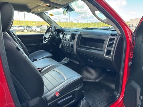 Used 2022 RAM 1500 Tradesman w/ Chrome Appearance Group RWD image 17
