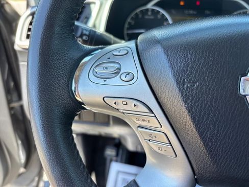 Used 2016 Nissan Murano SL w/ SL Technology Package FWD image 16