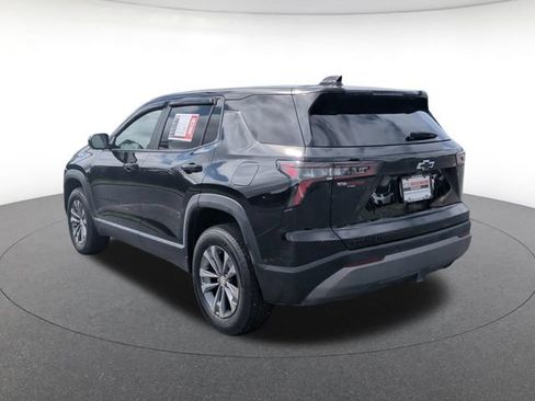 Used 2026 Chevrolet Equinox LT FWD image 3