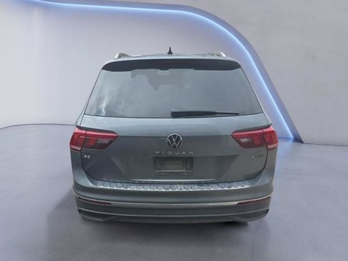 Used 2023 Volkswagen Tiguan SE w/ Panoramic Sunroof Package AWD/4WD image 7