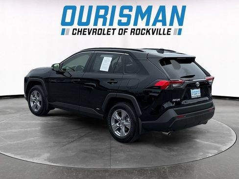 Used 2025 Toyota RAV4 XLE w/ Convenience Package AWD/4WD image 4