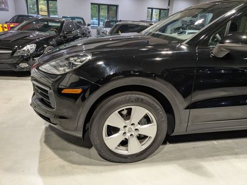 Used 2019 Porsche Cayenne AWD/4WD image 4