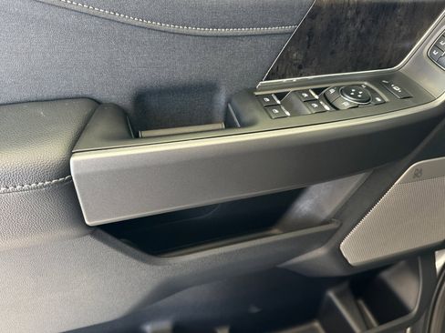 New 2026 Ford F250 Lariat w/ Black Appearance Package image 11