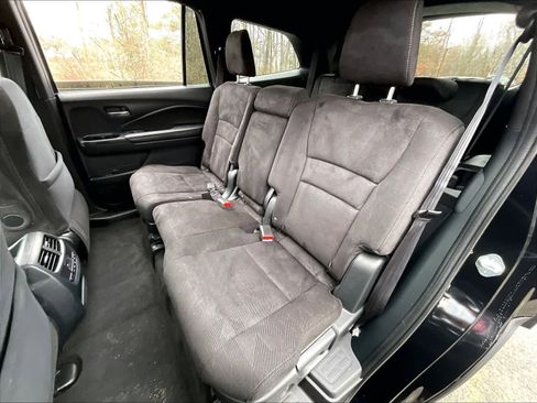 Used 2022 Honda Pilot Sport image 29