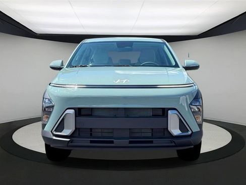 New 2026 Hyundai Kona SE image 12