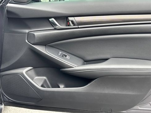 Used 2020 Honda Accord Sport image 14