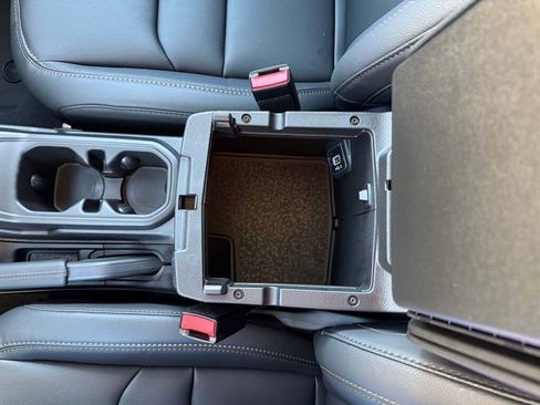 New 2025 Jeep Gladiator Sport image 31