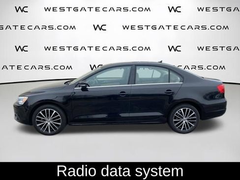 Used 2012 Volkswagen Jetta SEL FWD image 4