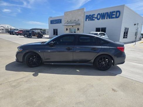 Used 2024 Honda Civic Sport image 4