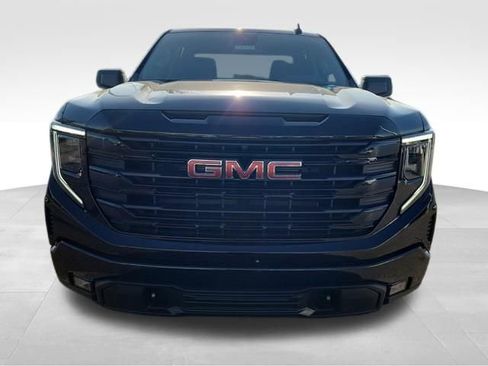 New 2026 GMC Sierra 1500 Elevation image 9