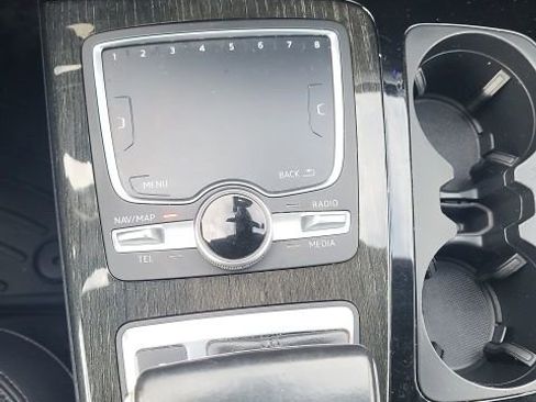 Used 2017 Audi Q7 3.0T Premium image 12