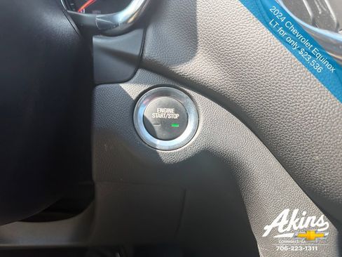 Used 2024 Chevrolet Equinox LT w/ Driver Convenience Package AWD/4WD image 25
