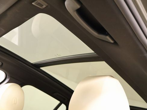 Used 2021 BMW X5 xDrive45e w/ Parking Assistance Package image 17