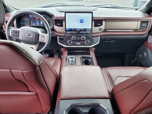 Used 2023 Ford Expedition Max Limited AWD/4WD image 8