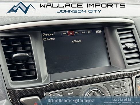 Used 2020 Nissan Pathfinder SL image 25