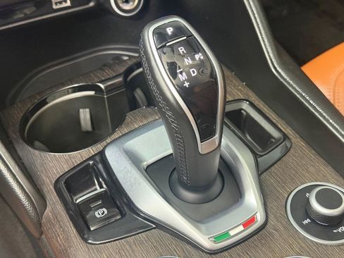 Used 2020 Alfa Romeo Giulia Ti AWD/4WD image 39