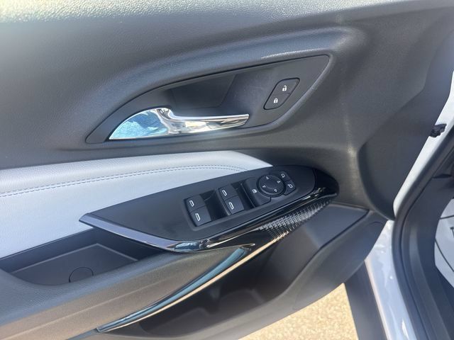 Used 2025 Chevrolet Trax LT w/ Driver Confidence Package FWD image 21