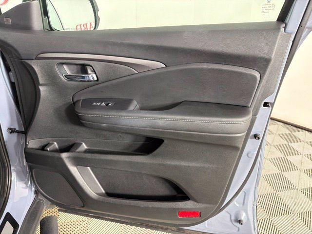 Used 2025 Honda Ridgeline RTL image 34