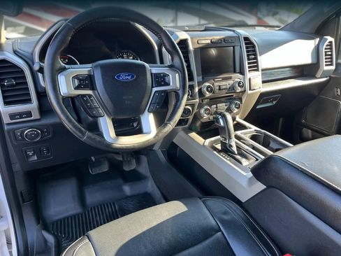 Used 2018 Ford F150 Lariat w/ Equipment Group 502A Luxury image 6