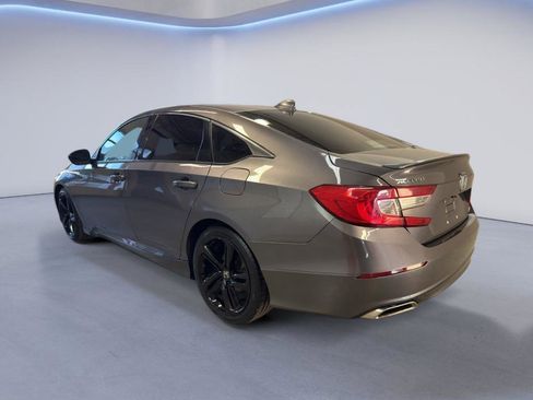 Used 2018 Honda Accord Sport image 4